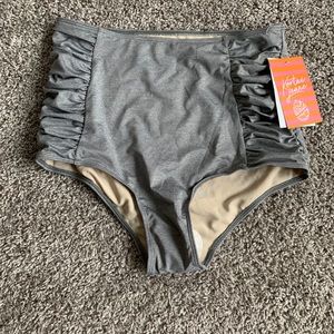 KORTNI JEAN heather grey ruched bottoms